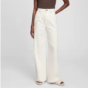 NWOT GAP High-Rise Wide-Leg Pleated Trouser Jeans with Washwell, 28 Reg